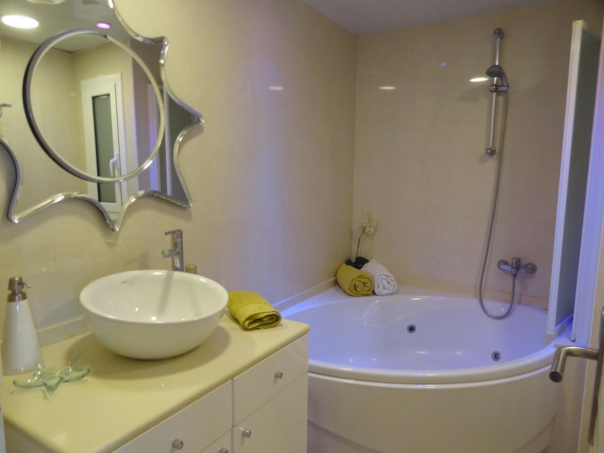Ferienwohnung Ground Floor Sea View Sitges Exterior foto